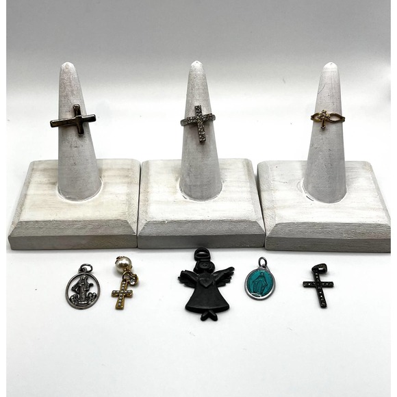 Religious Jewelry Pieces - 8 Piece Untested - 3 Rings and 6 Pendants/Charms - Picture 1 of 9